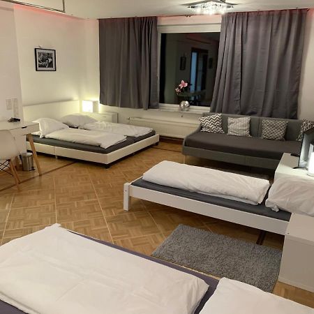 Aschaffapartment 4 Schlafzimmer Bis 10 Personen Bei Aschaffenburg Mainaschaff Bagian luar foto