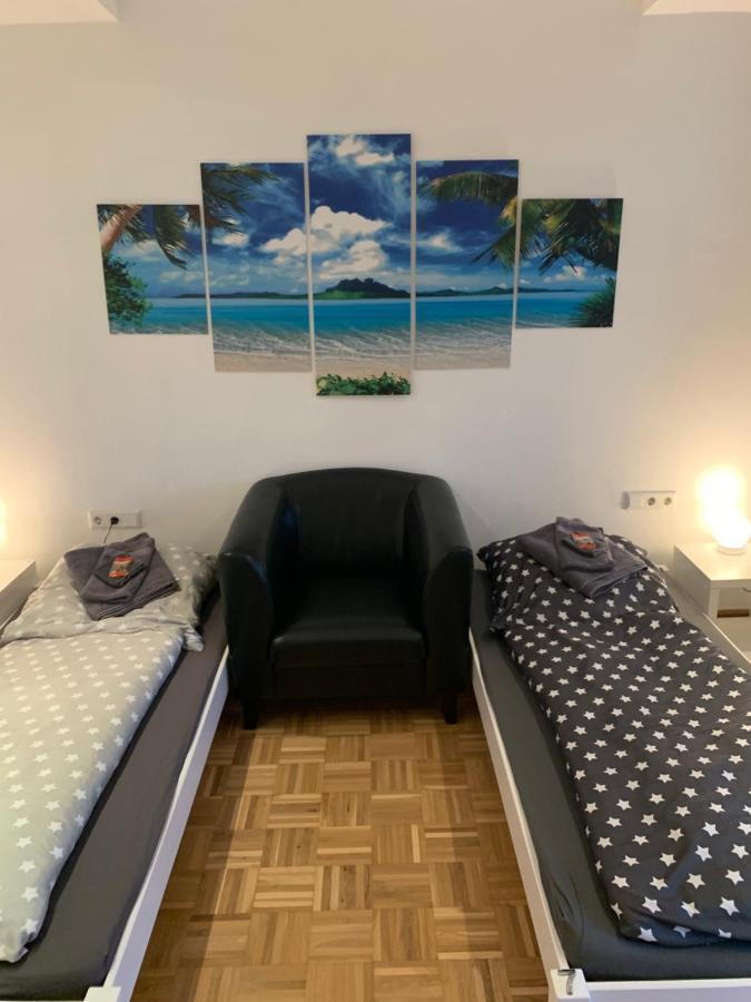 Aschaffapartment 4 Schlafzimmer Bis 10 Personen Bei Aschaffenburg Mainaschaff Bagian luar foto