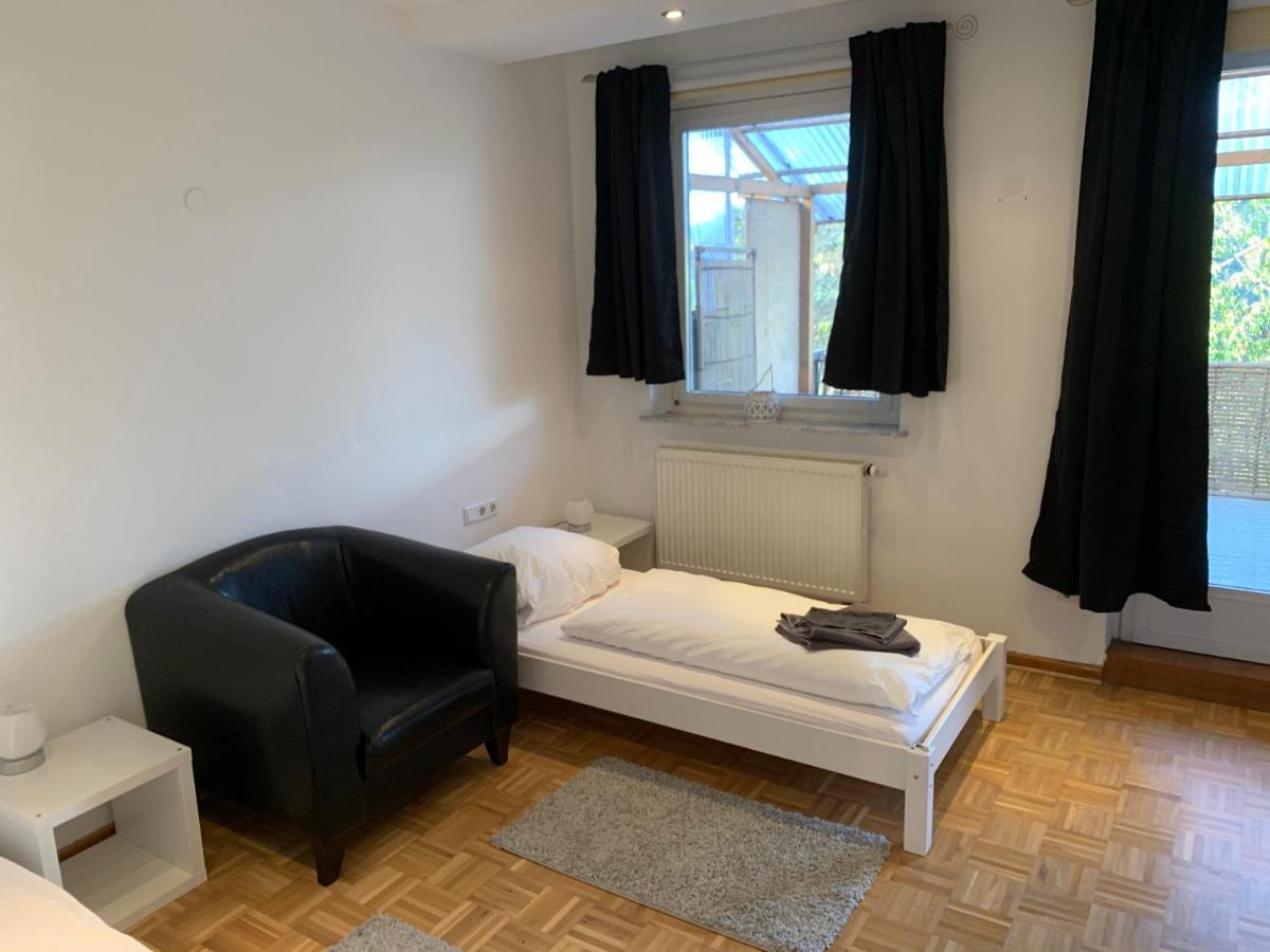 Aschaffapartment 4 Schlafzimmer Bis 10 Personen Bei Aschaffenburg Mainaschaff Bagian luar foto