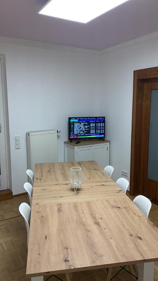 Aschaffapartment 4 Schlafzimmer Bis 10 Personen Bei Aschaffenburg Mainaschaff Bagian luar foto