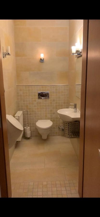 Aschaffapartment 4 Schlafzimmer Bis 10 Personen Bei Aschaffenburg Mainaschaff Bagian luar foto