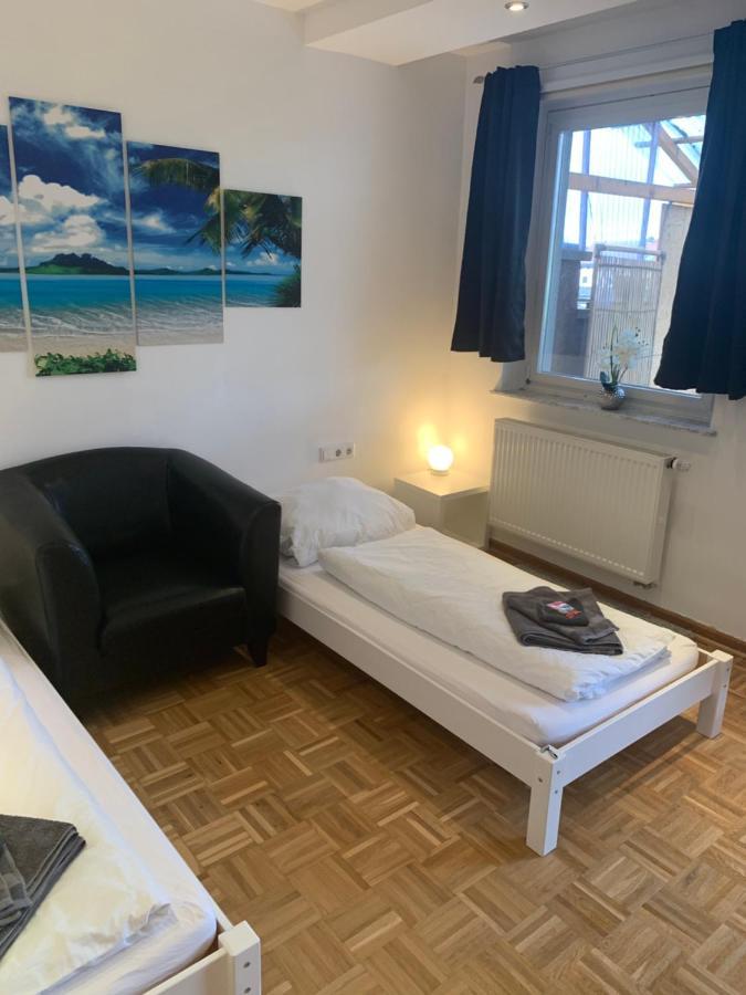 Aschaffapartment 4 Schlafzimmer Bis 10 Personen Bei Aschaffenburg Mainaschaff Bagian luar foto